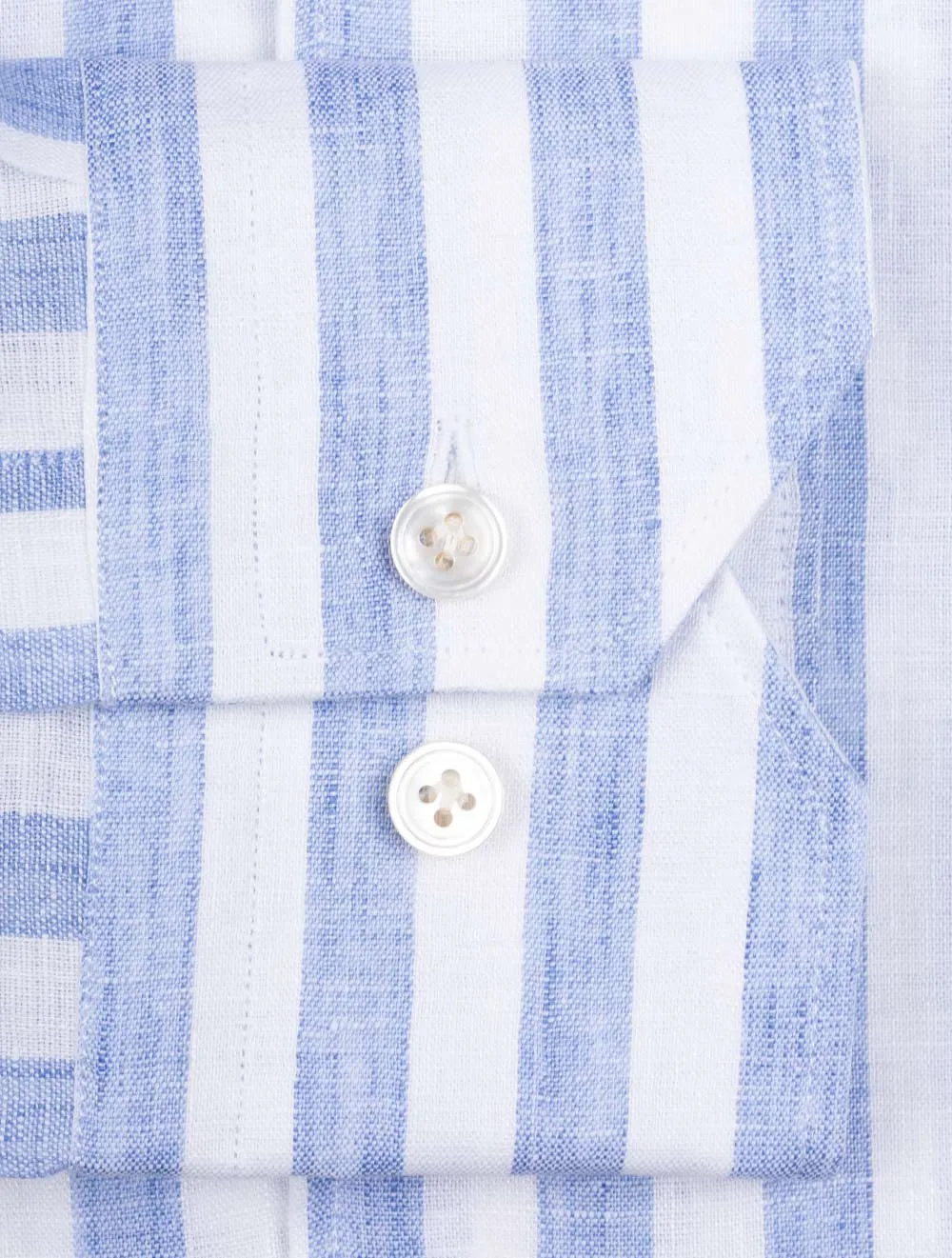 Blaues Leinen-Hemd mit Knopfleiste und Streifen