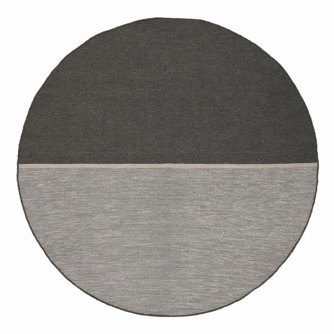 Magnetize Rug