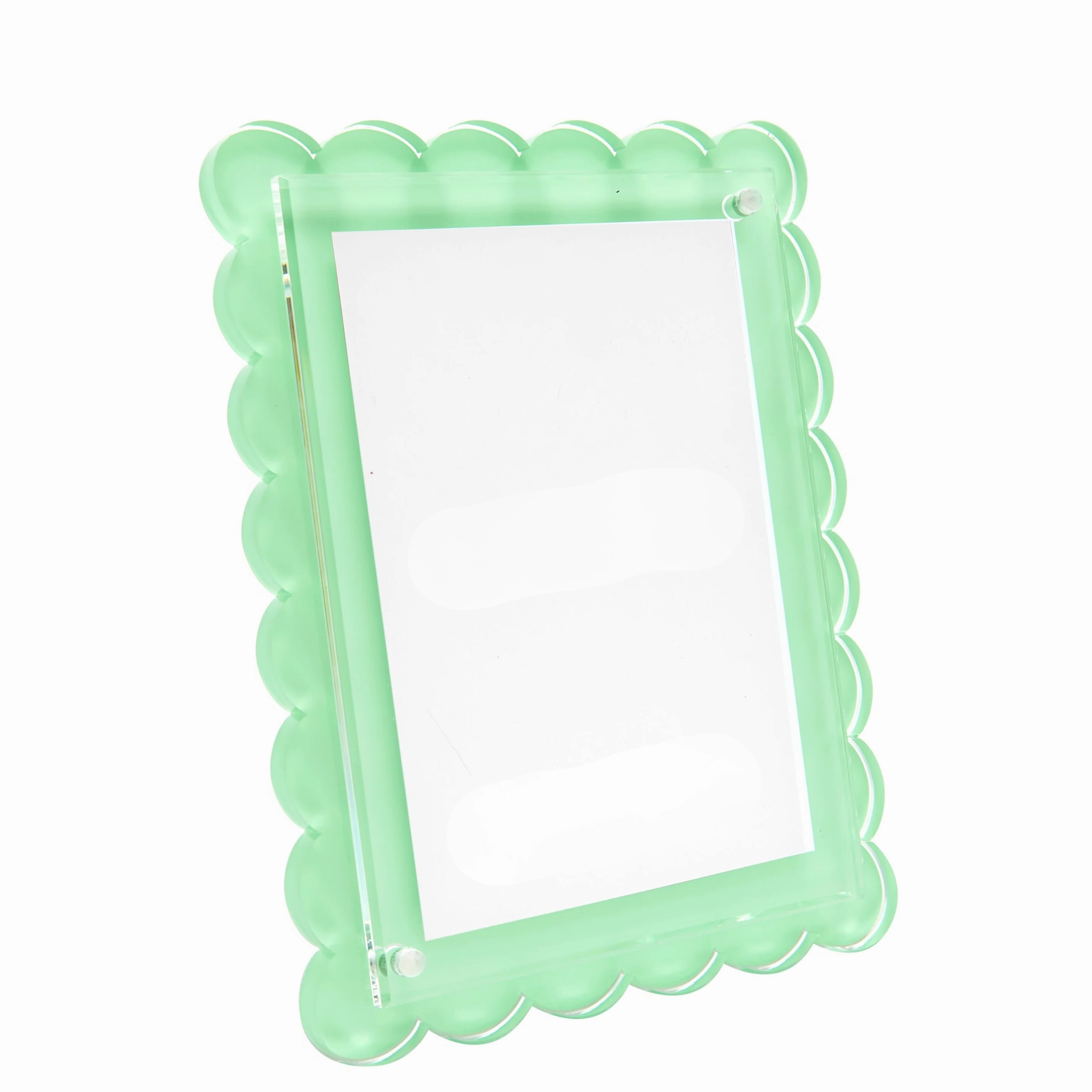Medium Scalloped Photo Frame