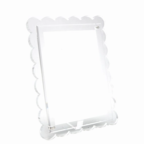 Medium Scalloped Photo Frame home display ornament