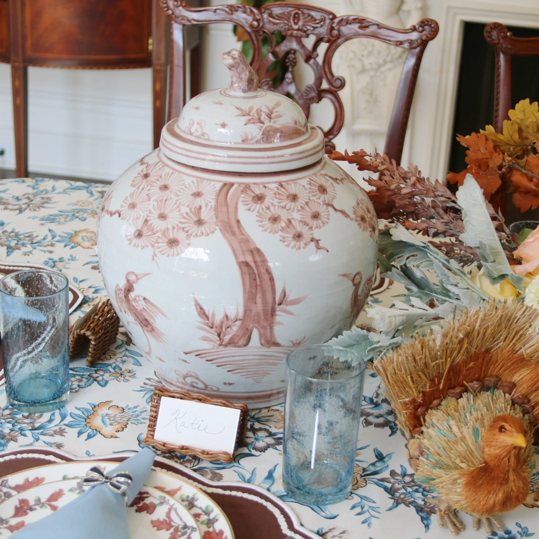 Moka Lion Lid Jar With Pine Crane Motif