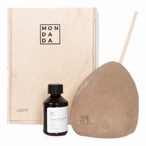 Mon Dada Bold Diffuser elegant wall decor