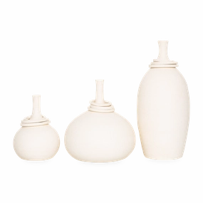 Mona Vessels elegant wall decor