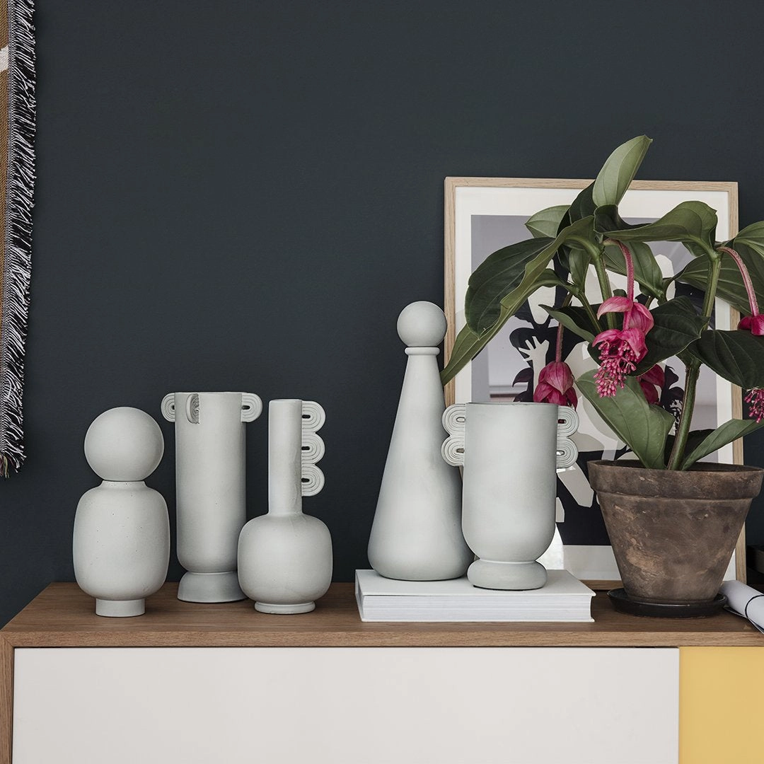 Muses Vase - Calli