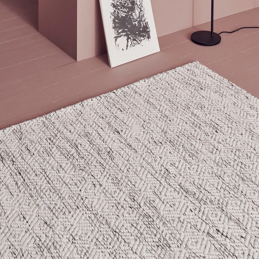 Nyoko Rug