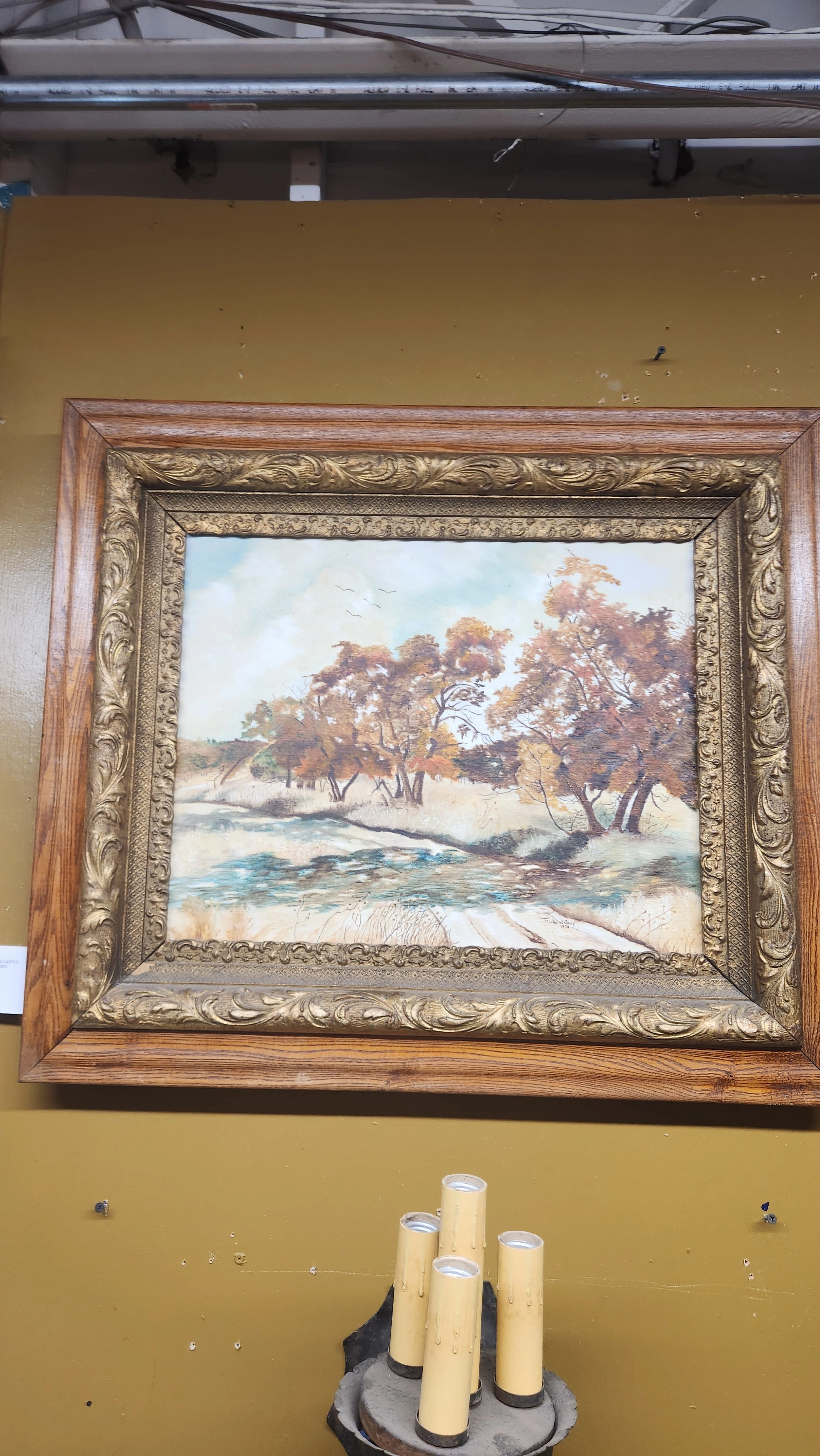 OAK AND GESSO FRAMED AUTUMN TRESS BY ROAD OIL PAINTING SIGNED 1980 BY MAUDE WATERS