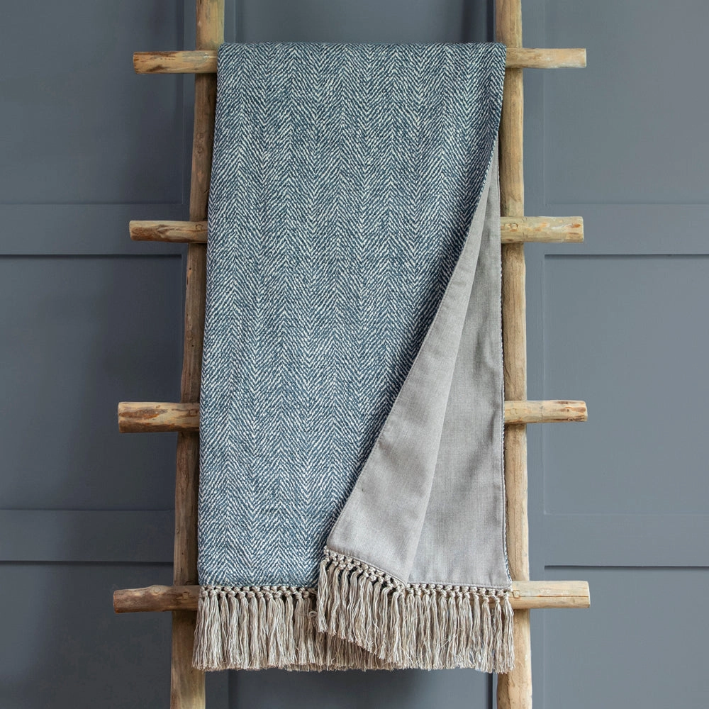 Oryx Woven Throw Capri