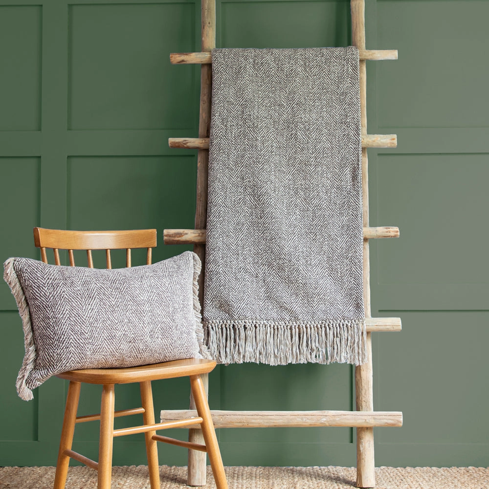 Oryx Woven Throw Slate patterned fashion rug  