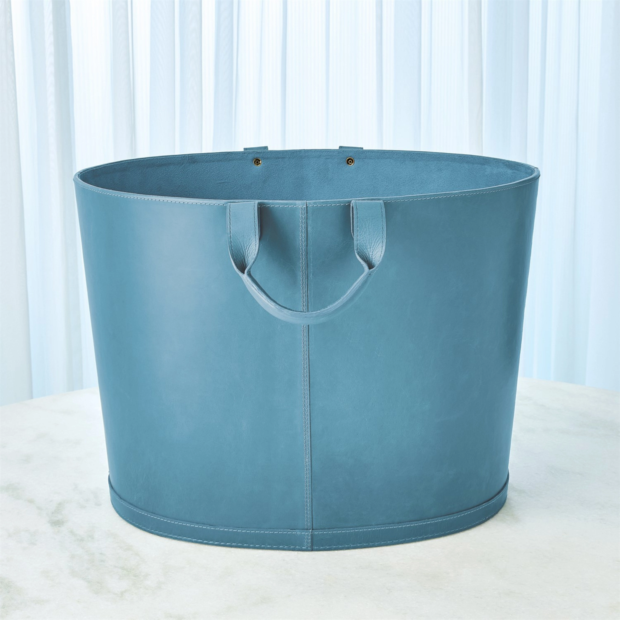 Oval Leather Basket In Azure Blue