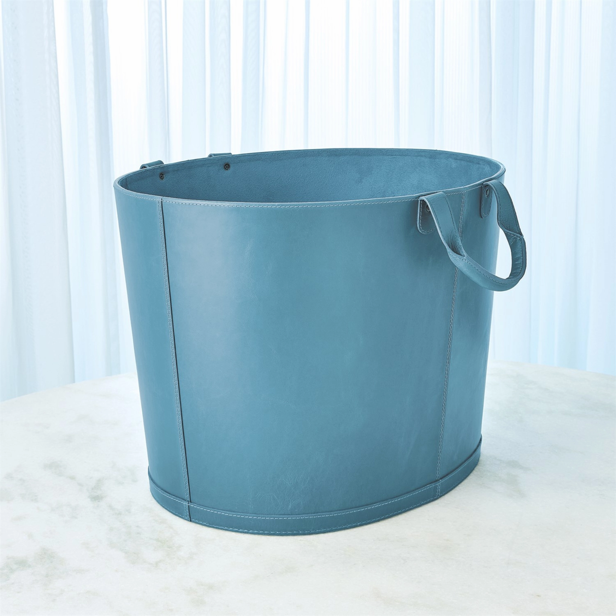 Oval Leather Basket In Azure Blue