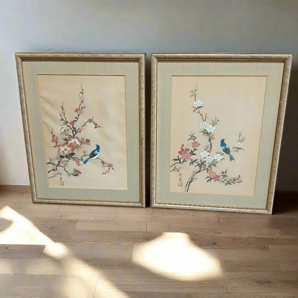 PAIR OF SILK BIRD PAINTINGS classic mural painting