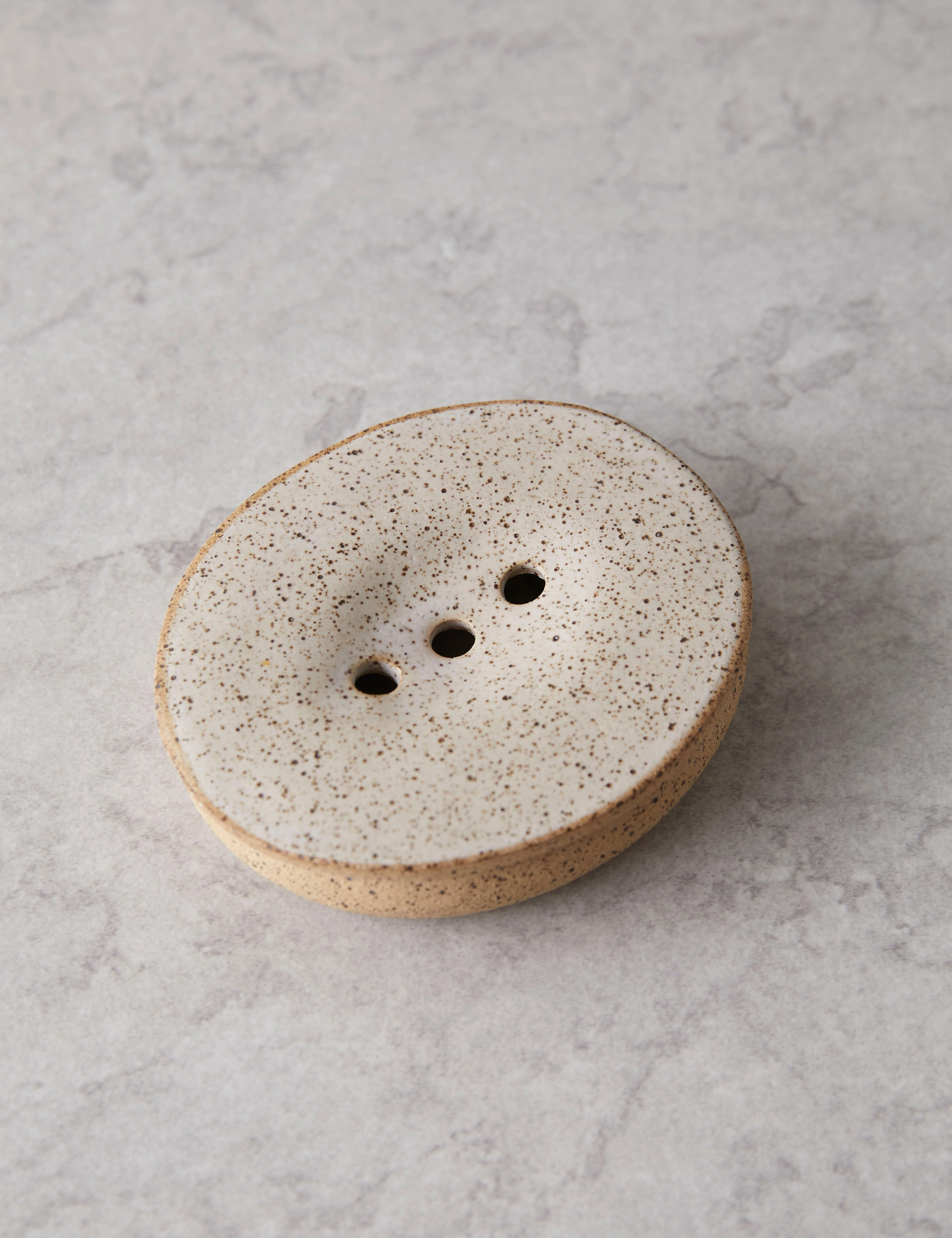 Peb Soap Dish, Speckled by SIN