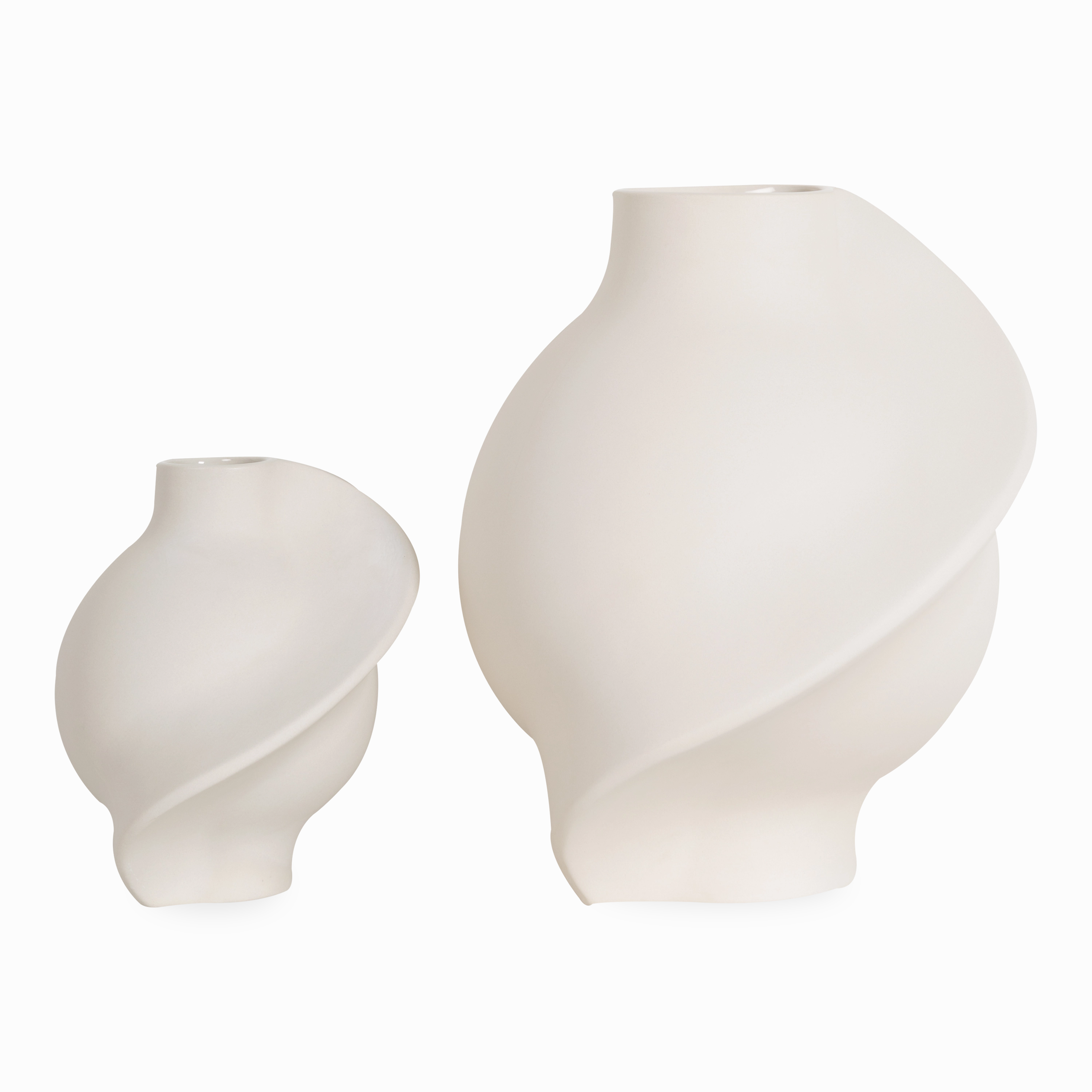 Pirout Vase elegant wall decor