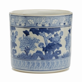 Porcelain Blue & White Garden Scene Vase/Planter home display ornament