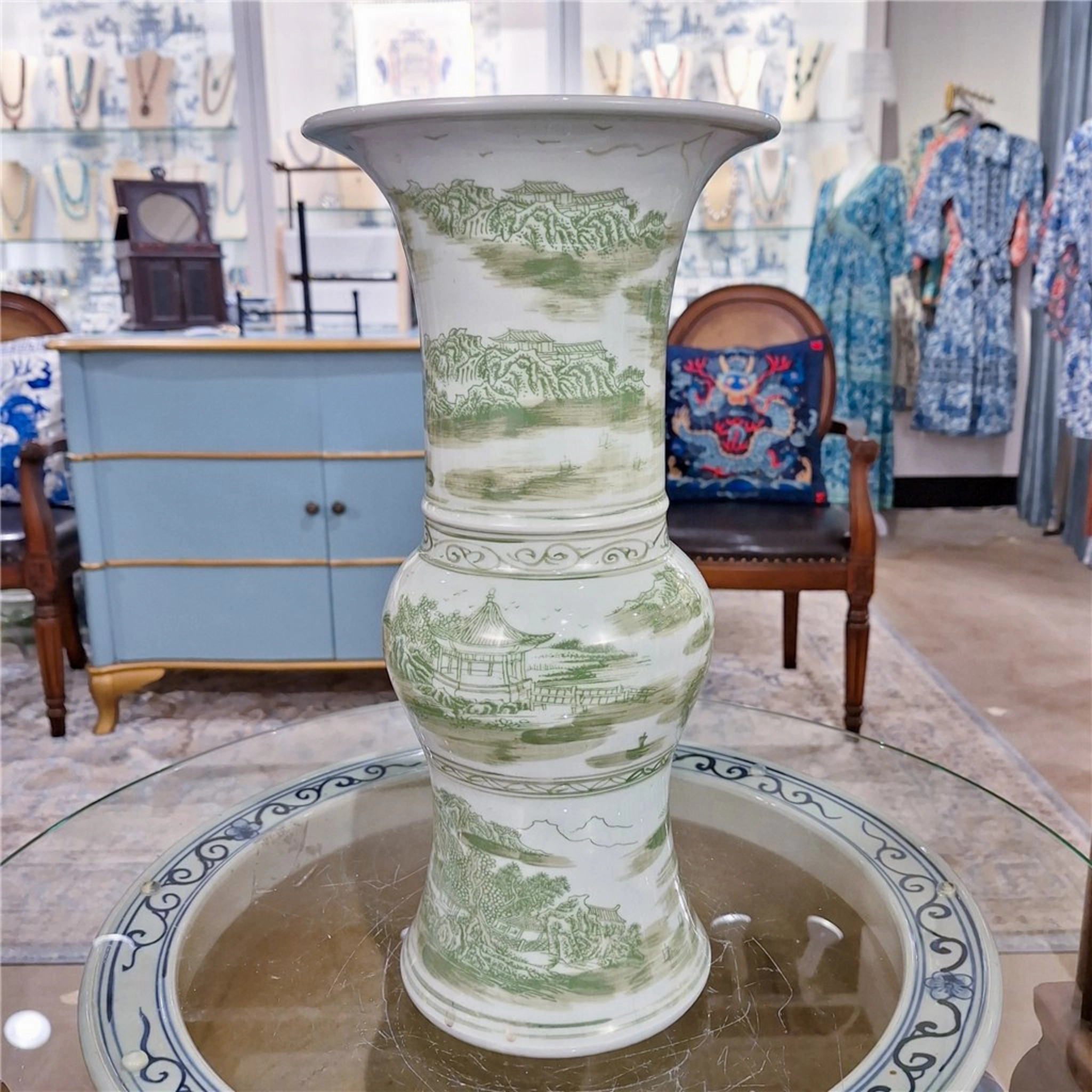 Princess Mantel Vase In Green