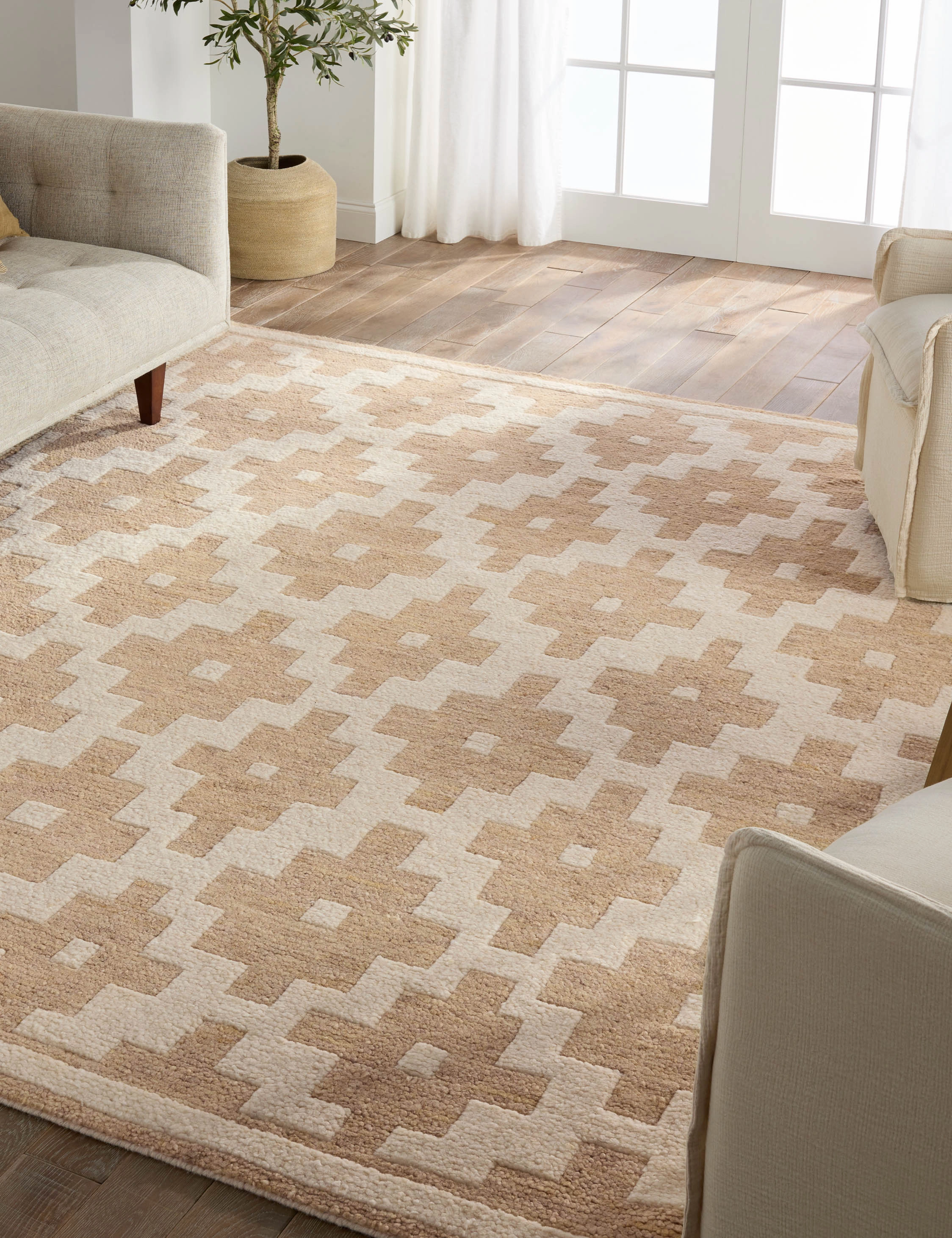 Rosabel Hand-Knotted Wool Rug