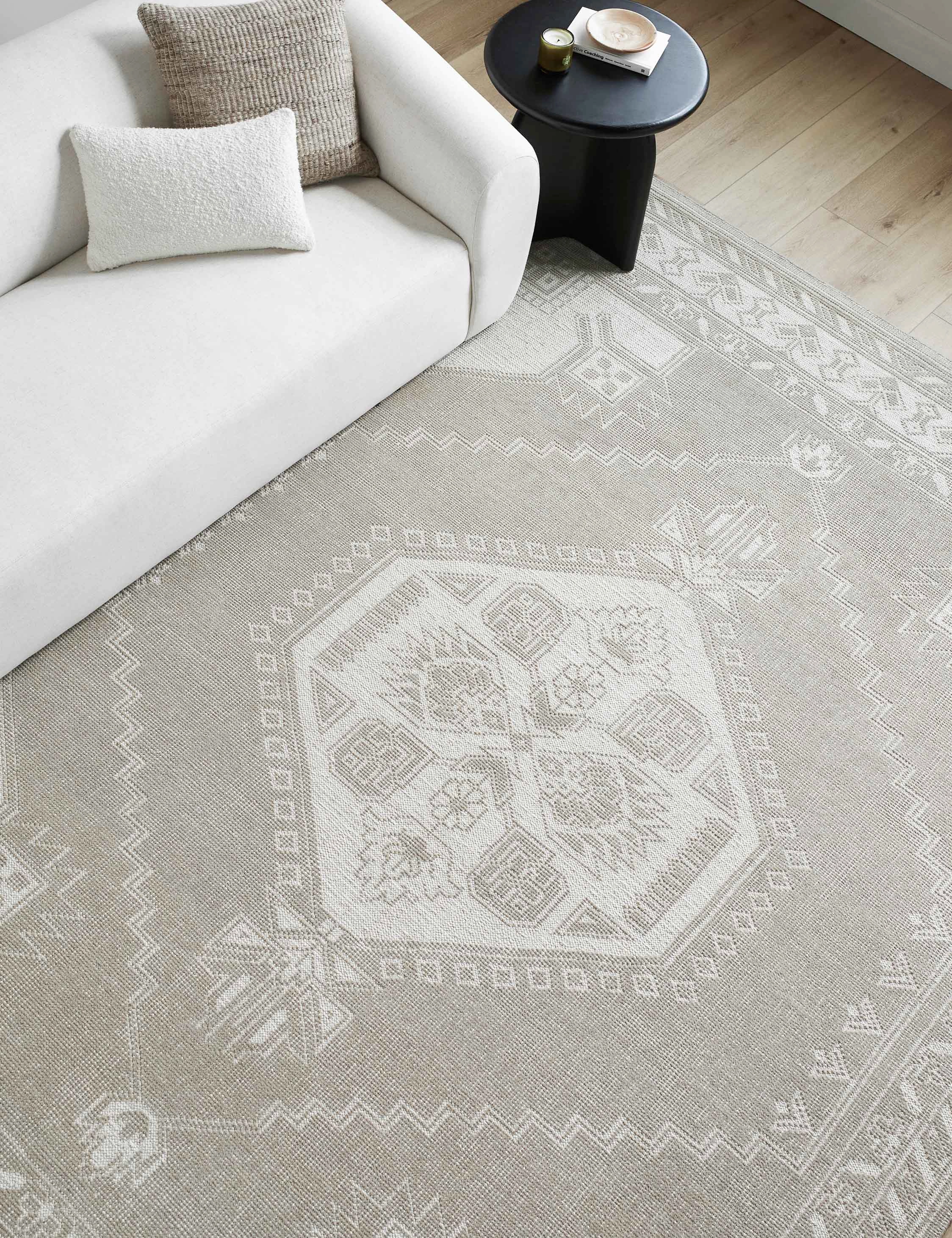 Rosmerta Hand-Knotted Wool Rug