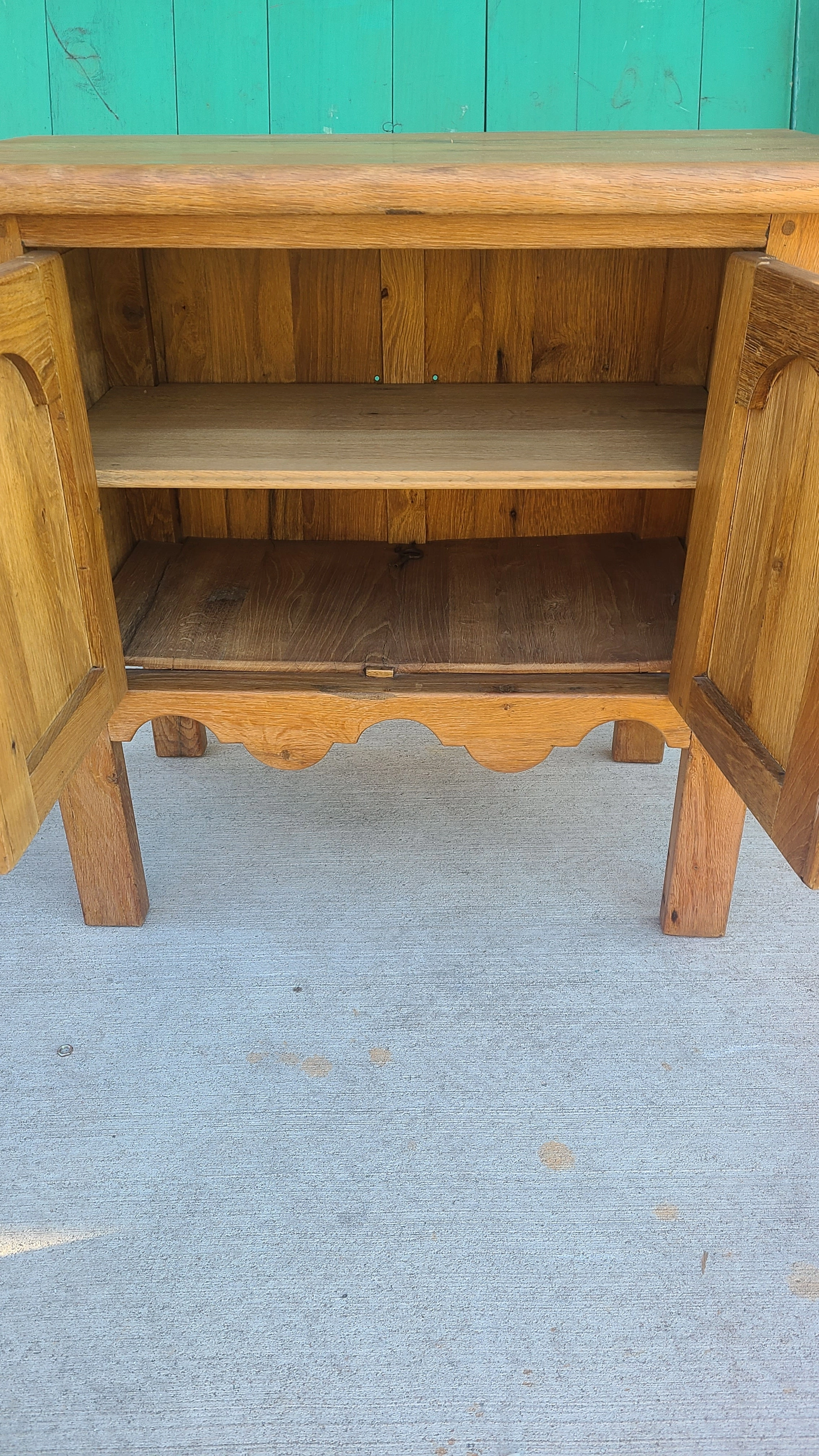 RUSTIC OAK 2 DOOR CABINET