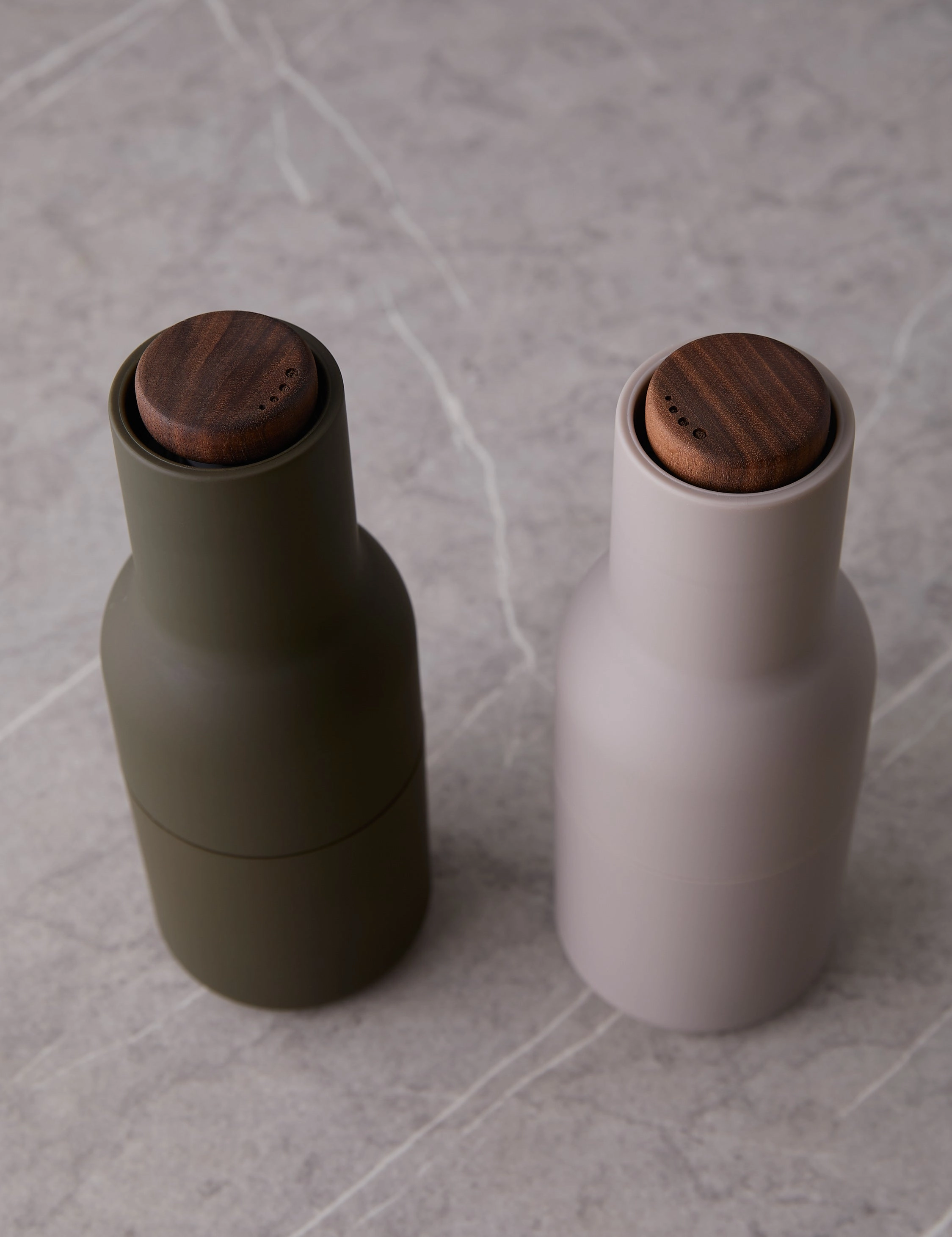 Salt and Pepper Bottle Grinders (Set of 2)