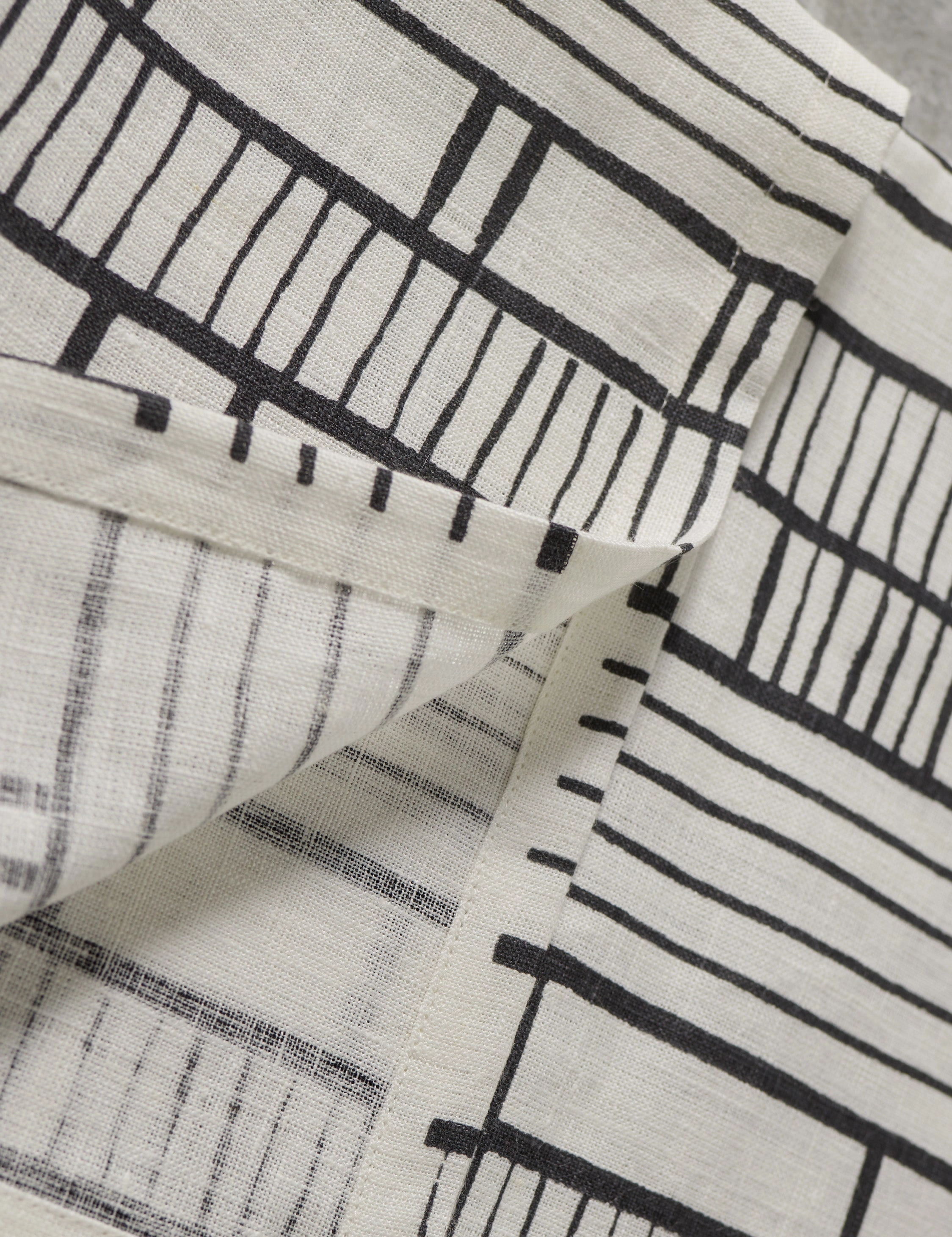 Sector Linen Napkins (set of 4) by Hadiya Williams -  -