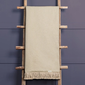 Selkirk Woven Throw Cashew patterned fashion rug  