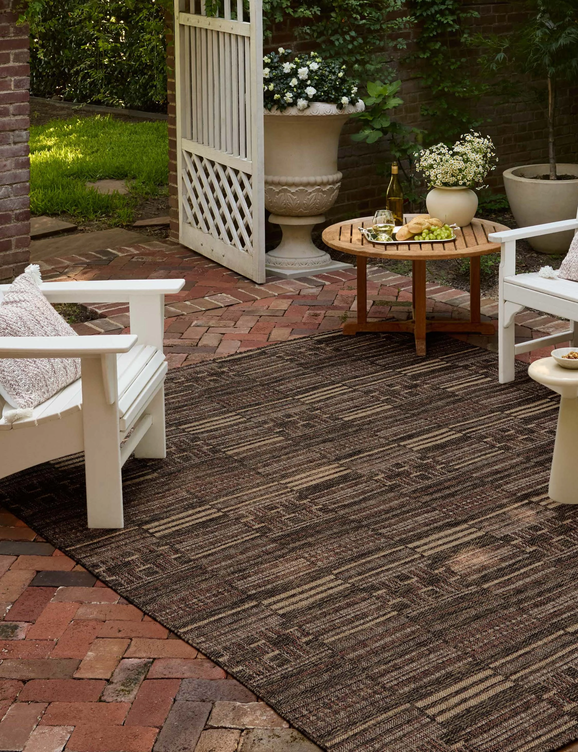 Shamar Indoor / Outdoor Rug