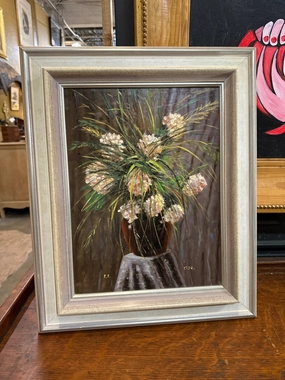 SMALL FLORAL PAINTING WITH GRAY FIELD classic mural painting