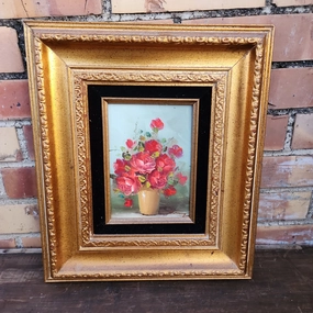 SMALL FRAMED STILL LIFE OIL PAINTING OF RED ROSES IN VASE classic mural painting