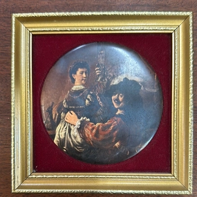 SMALL GOLD FRAMED PORCELAIN MUSKETREER PAINTING ON CERMIC classic mural painting