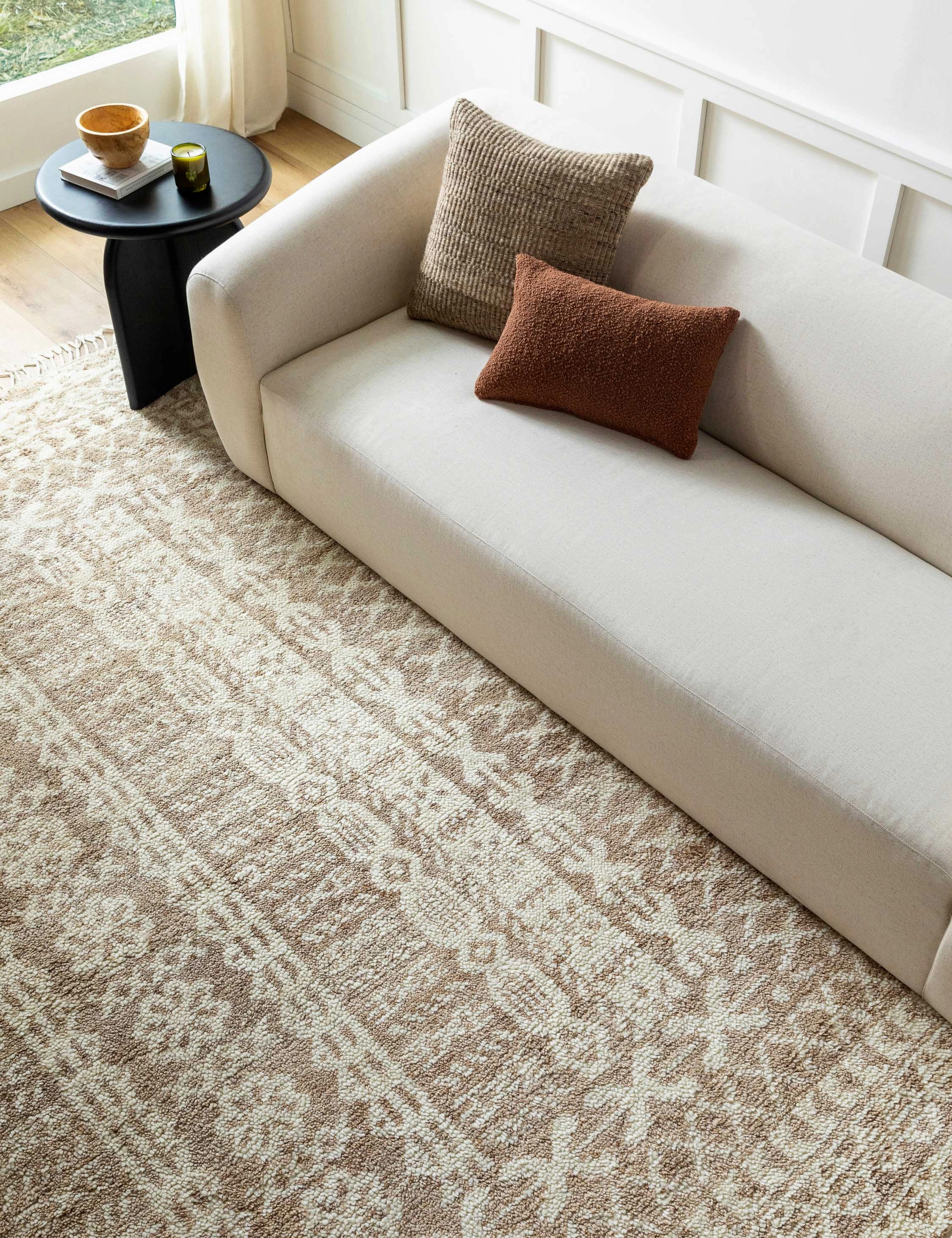 Soret Hand-Knotted Wool Morrocan Style Rug