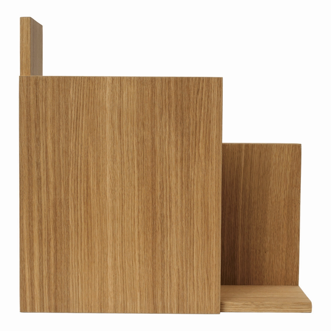 Stagger Shelf