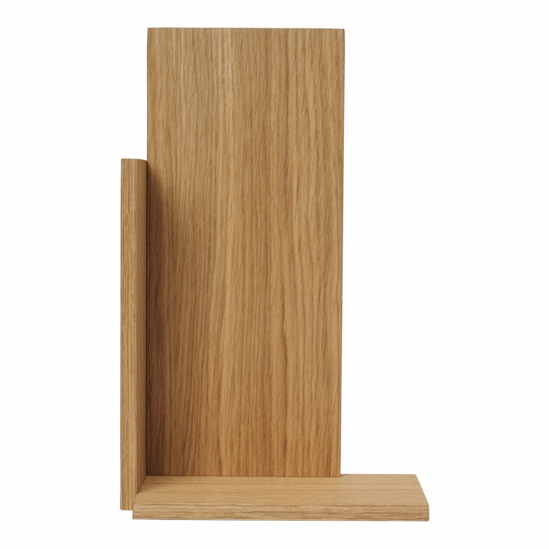 Stagger Shelf