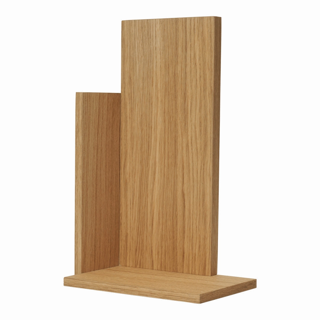 Stagger Shelf