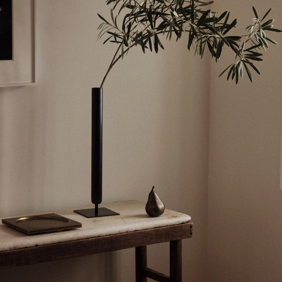 Stance Vase