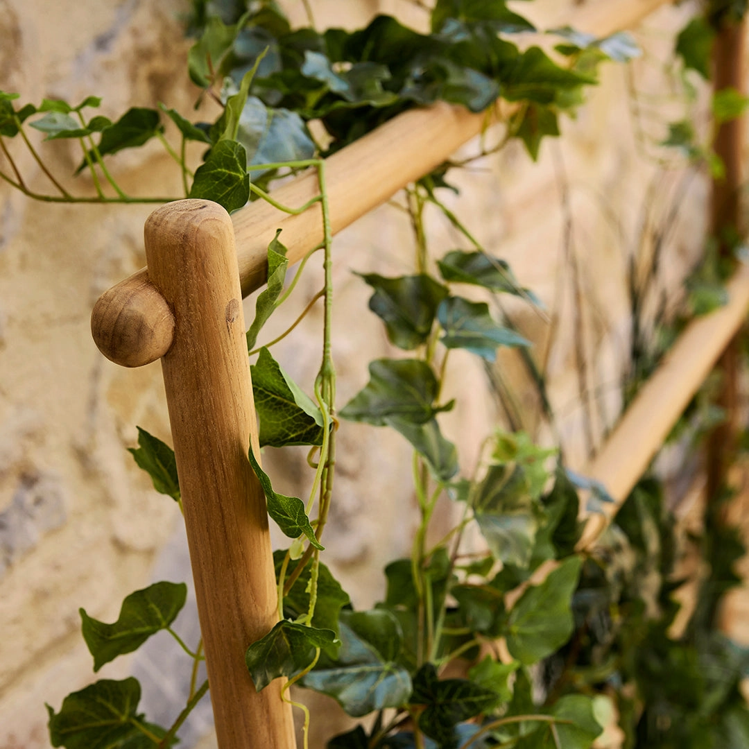 Sticks Outdoor Planter w/ Rack