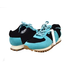 Surrey Aqua & Schwarze Sneaker: Stilvolle und bequeme Alltagsschuhe aus britischen Kollektionen
