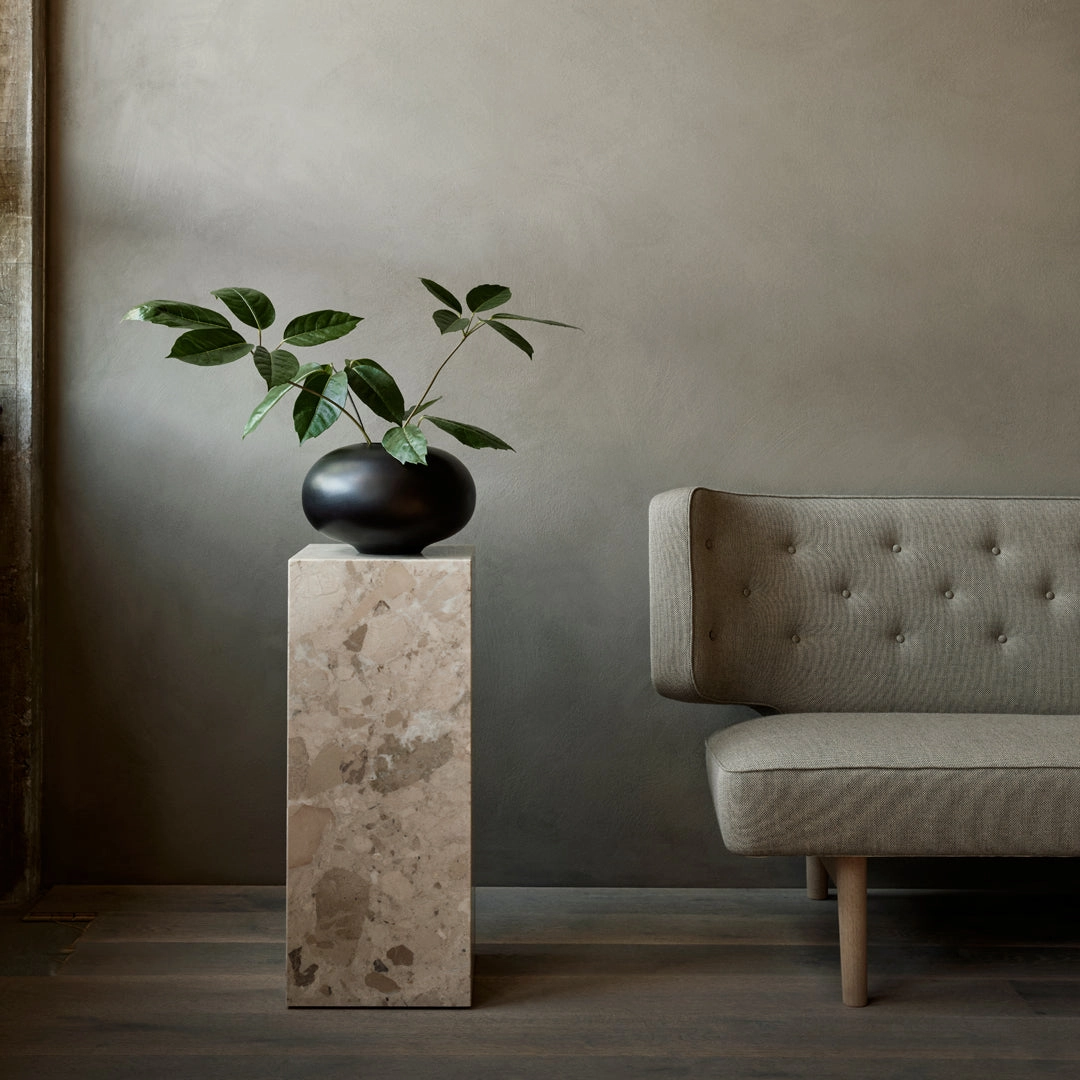 Surround Vase