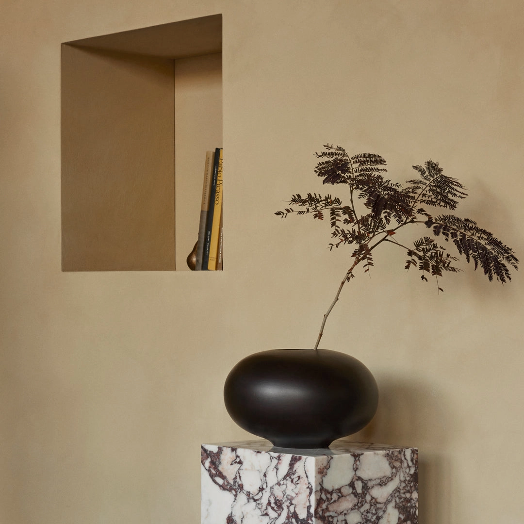 Surround Vase