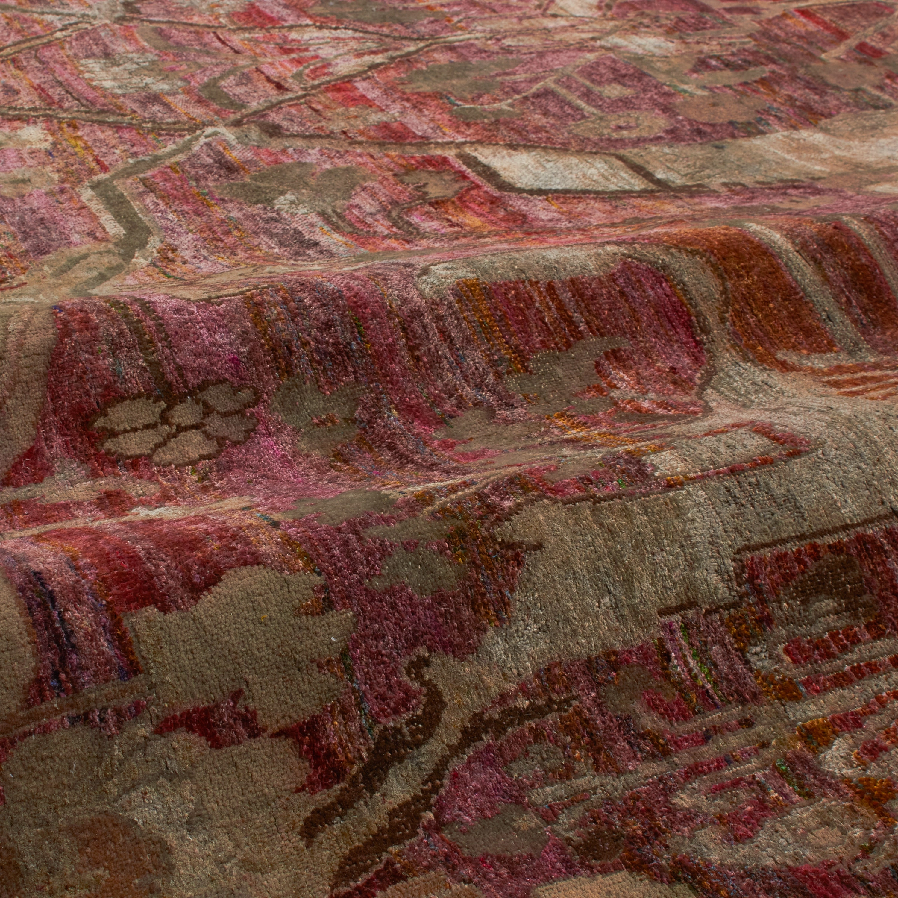 Tabriz Aj-711(5) Red