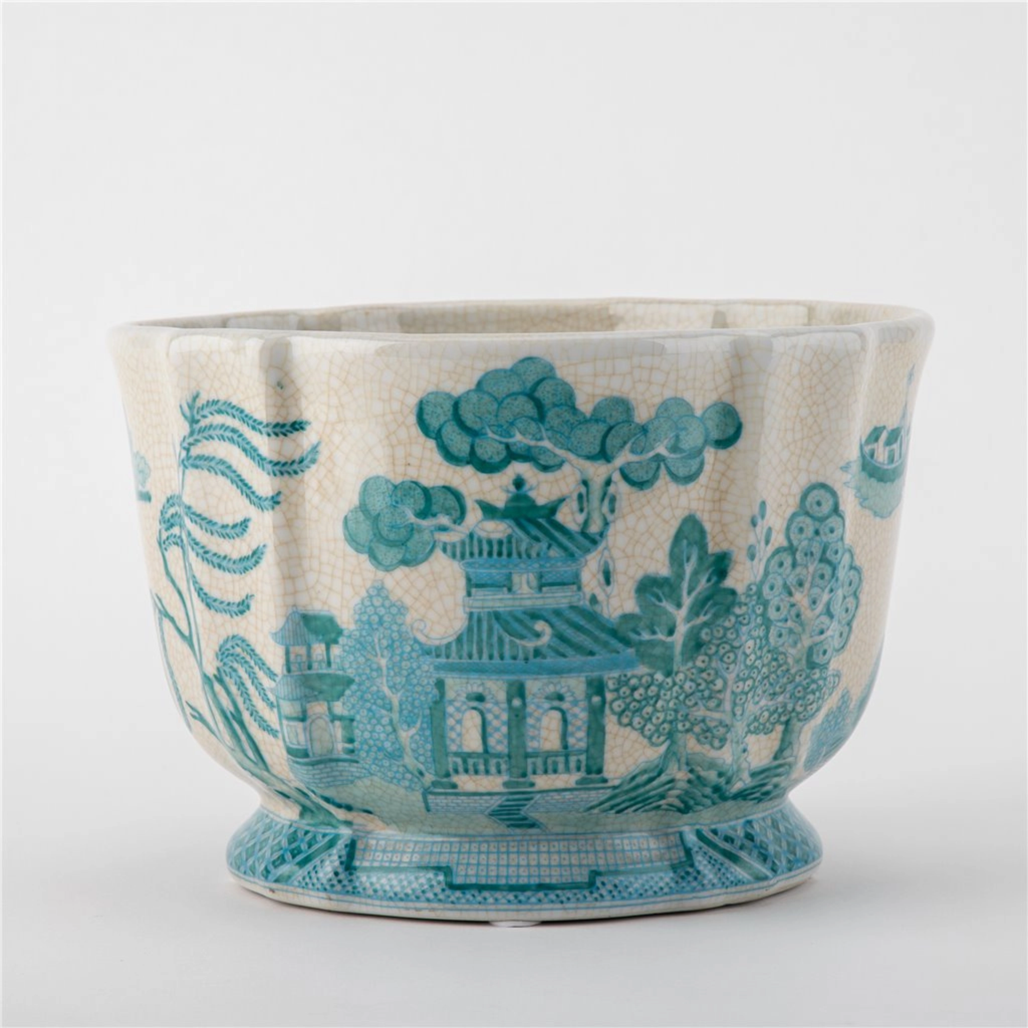 Turquoise And White Willow Pattern Round Scallop Planter