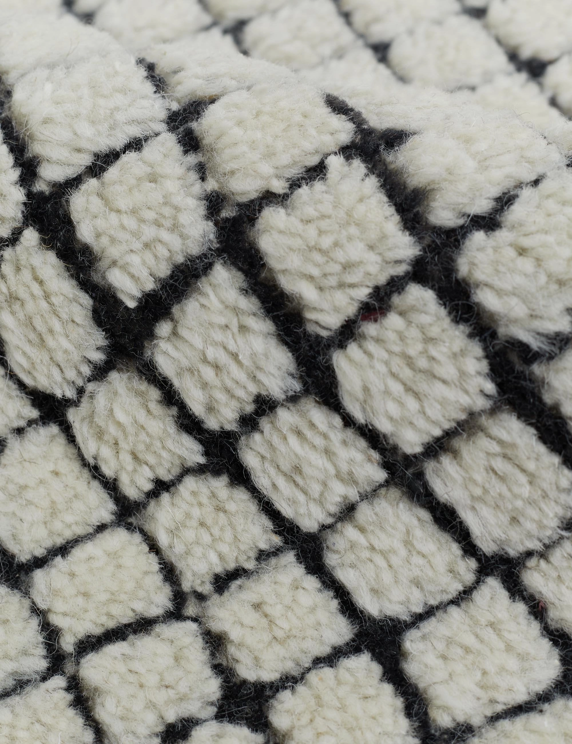 Uma Hand-Knotted Wool Rug