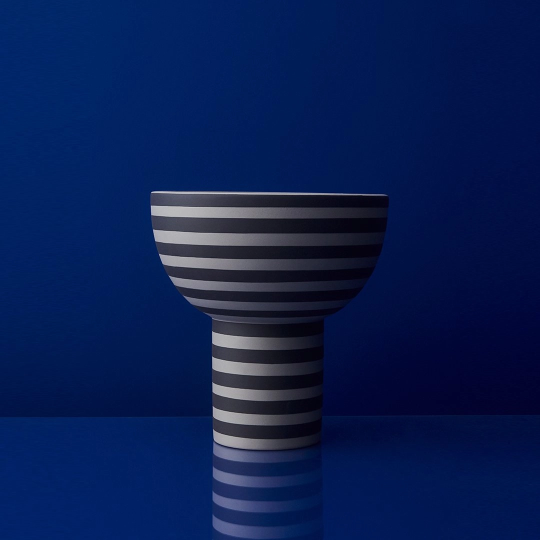 Varia Sculptural Vase (Order Quantity: 2)
