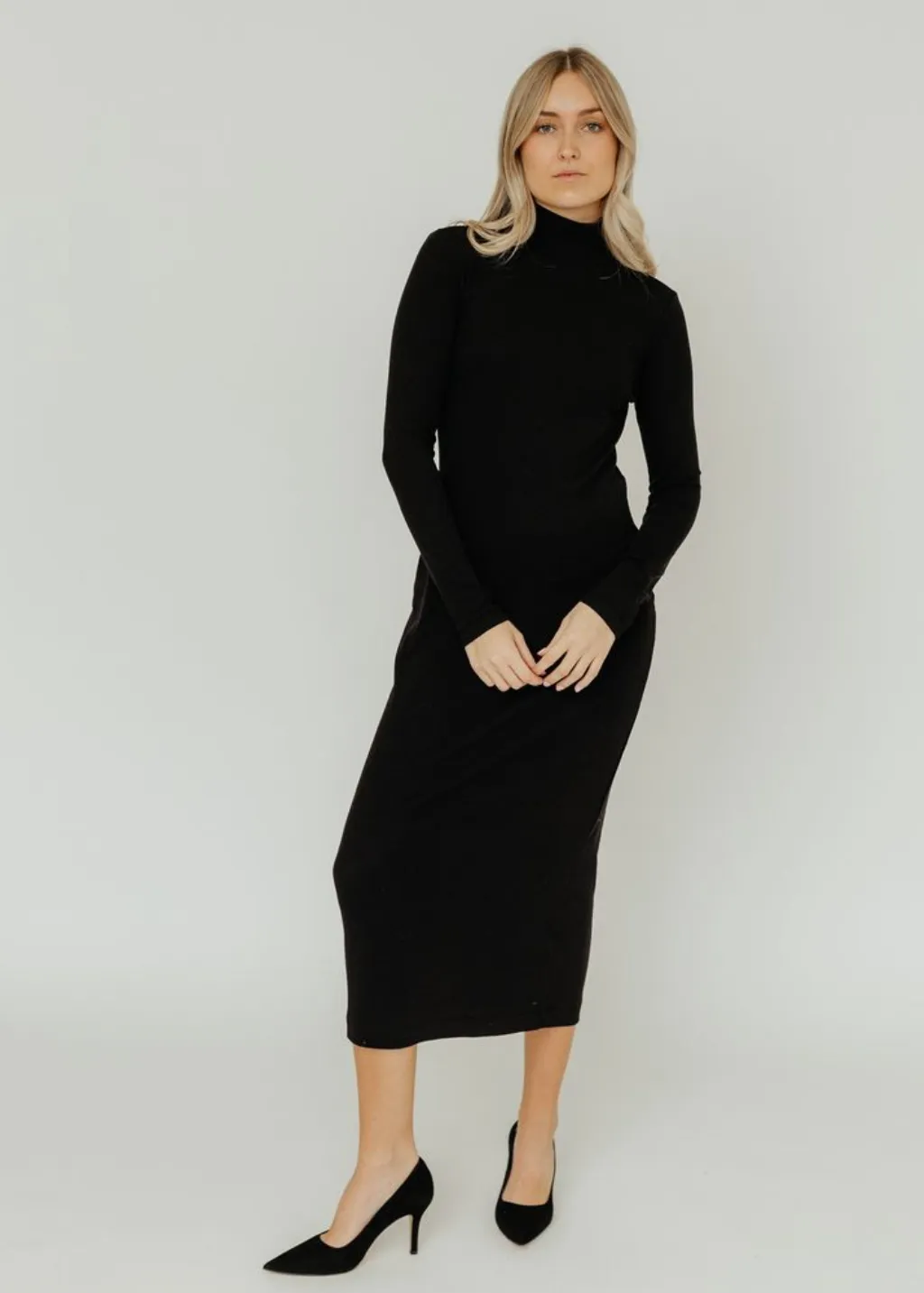 Samt Agoura Kleid in Schwarz Kleidung_velvet-by-graham-spenc