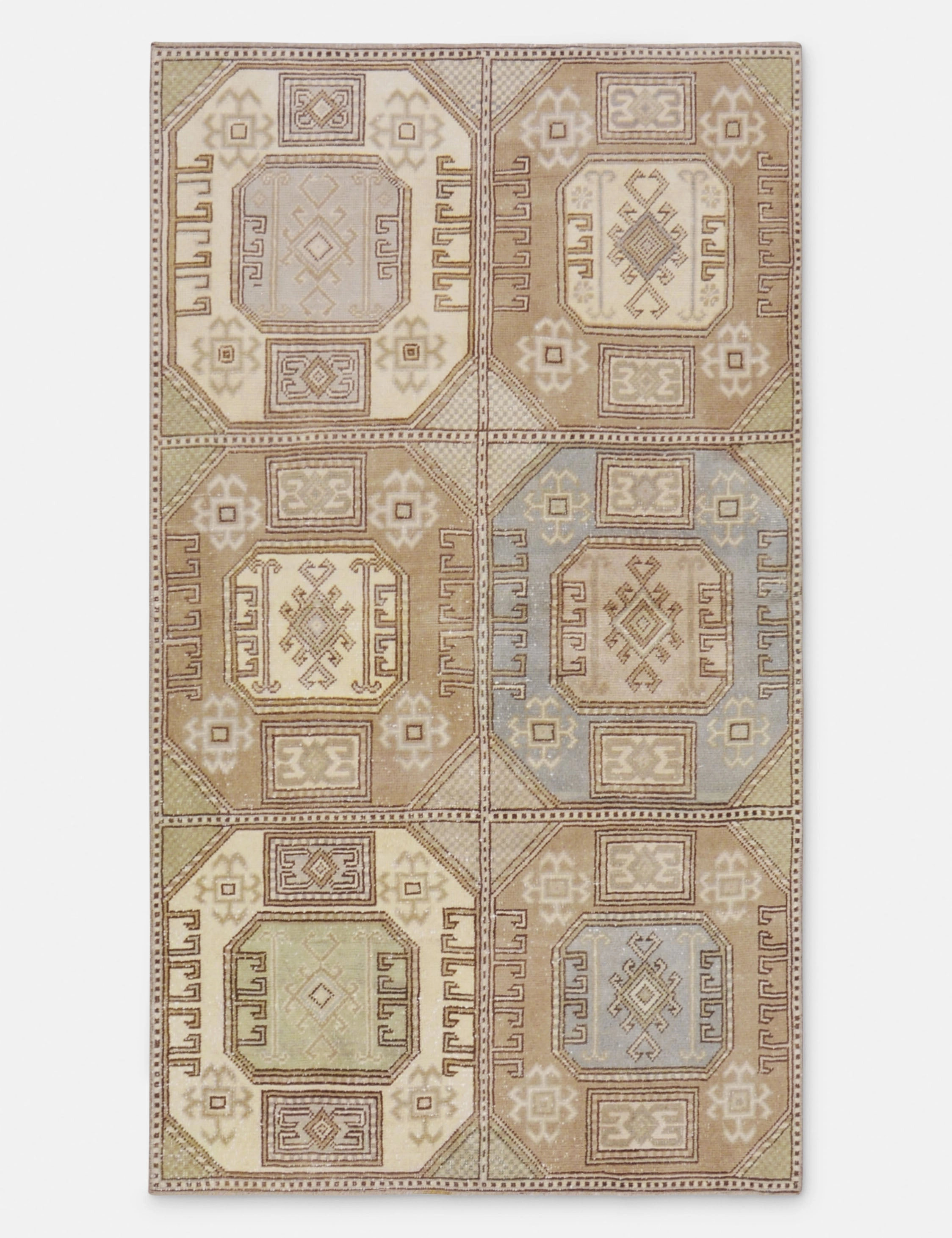 Vintage Turkish Hand-Knotted Wool Rug No. 434, 4' x 7' trendy fashion rug