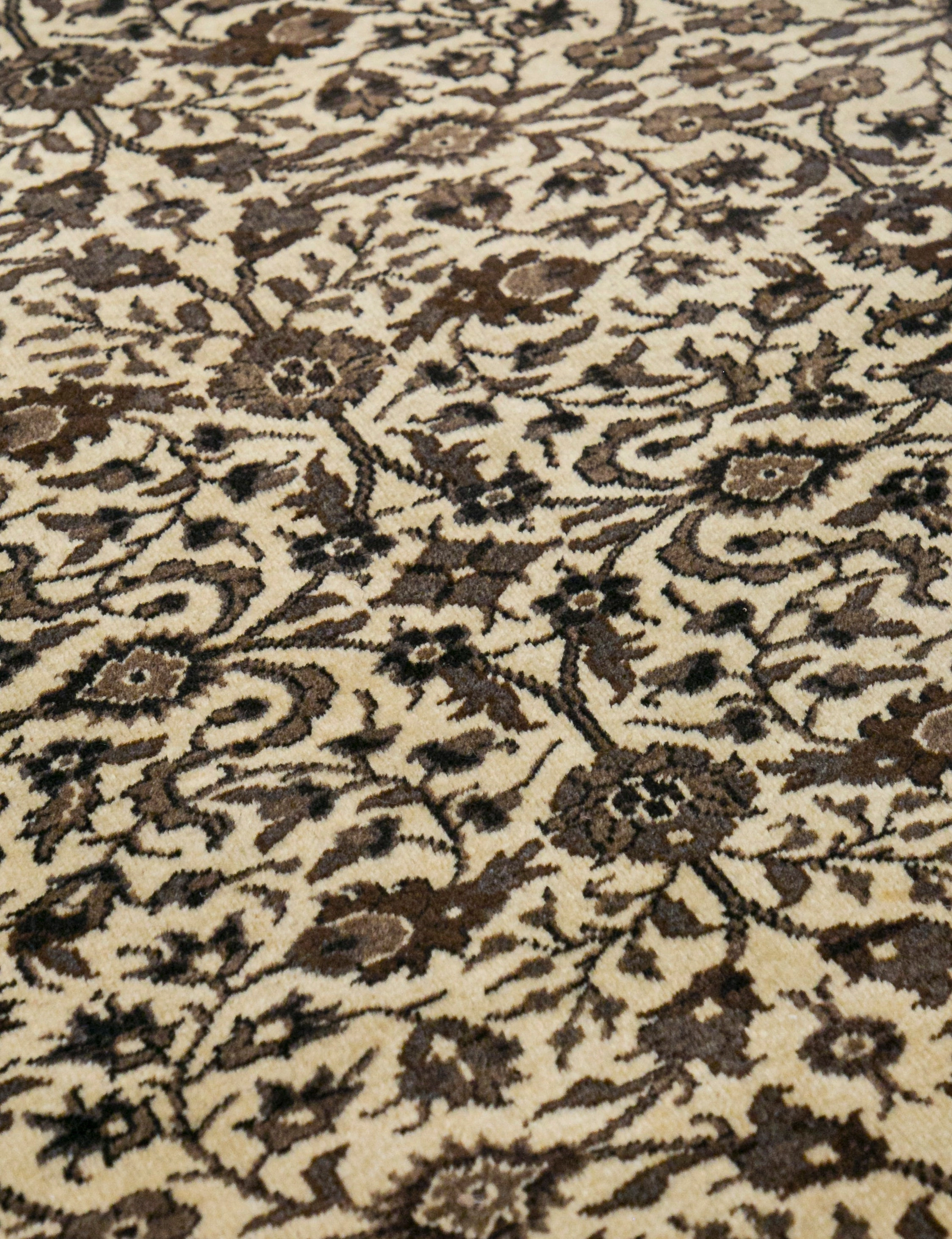 Vintage Turkish Hand-Knotted Wool Rug No. 458, 4'11" x 7'3"