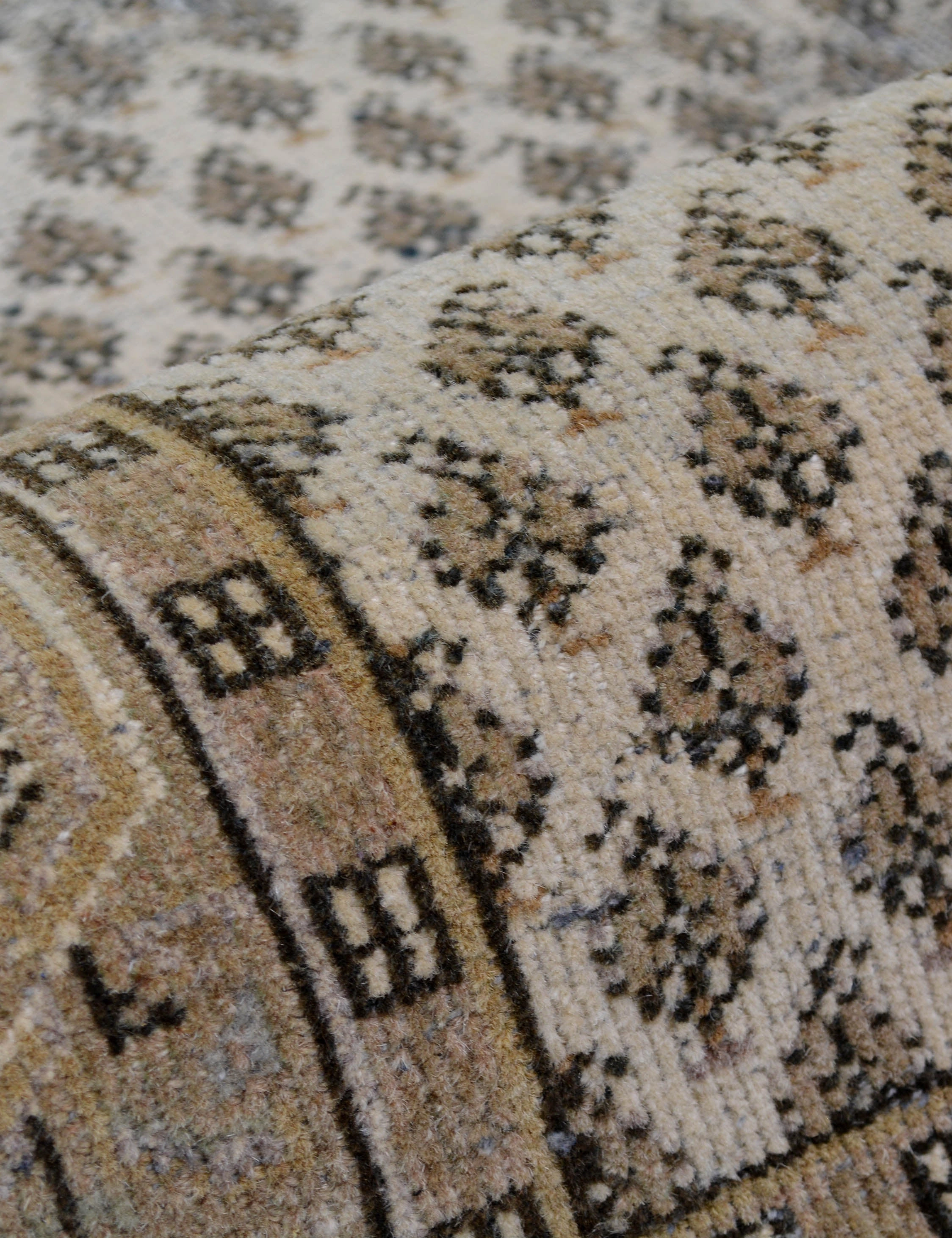 Vintage Turkish Hand-Knotted Wool Runner Rug No. 253, 2'5" x 11'2"