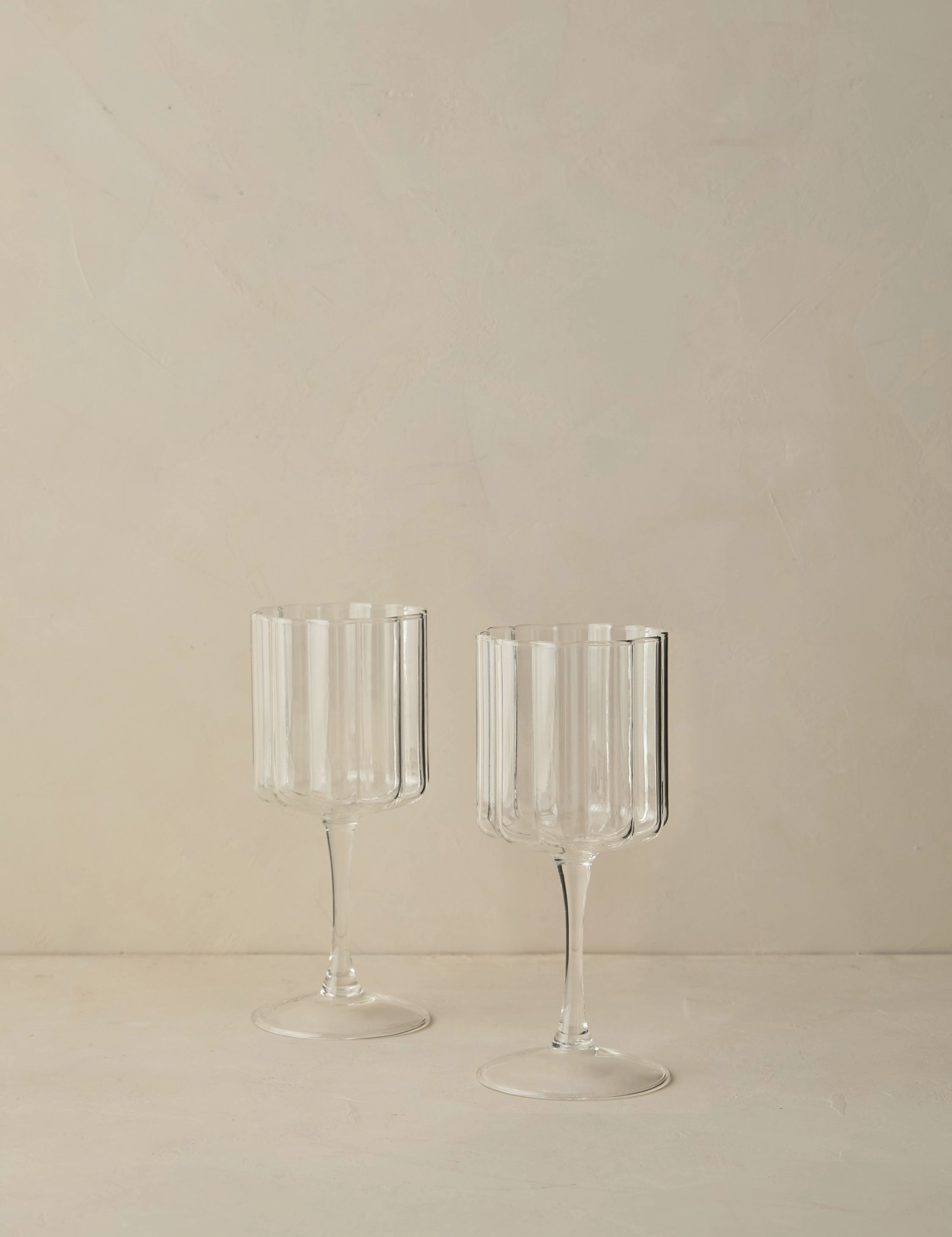 Wave Wine Glass (Set of 2) by FAZEEK