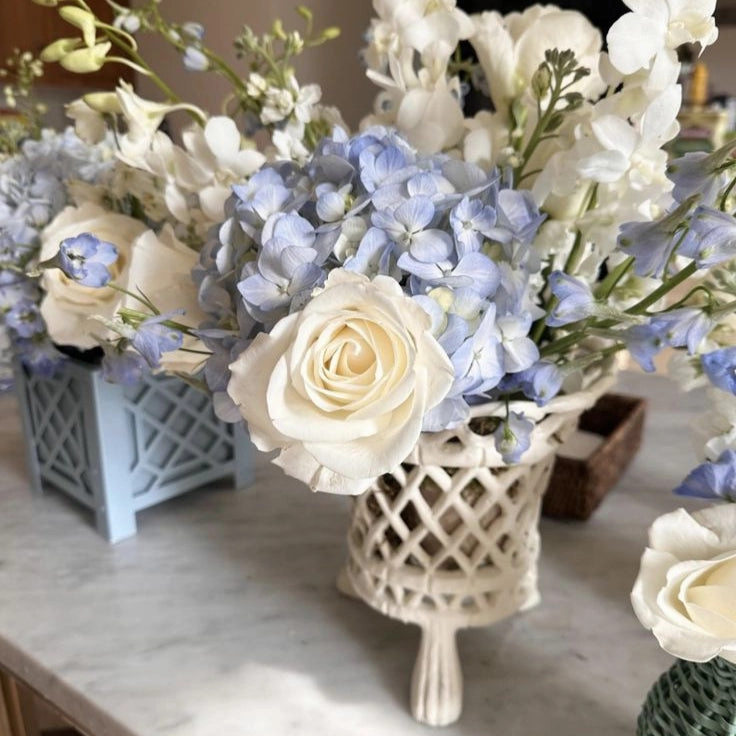 White Lattice Lattice Footed Planter