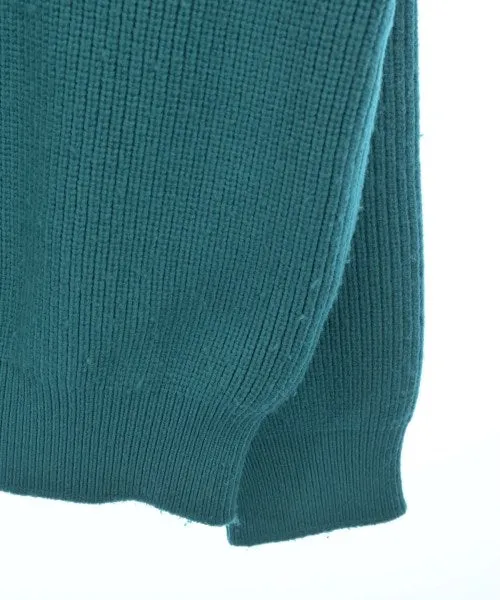 YOKE Pullover
