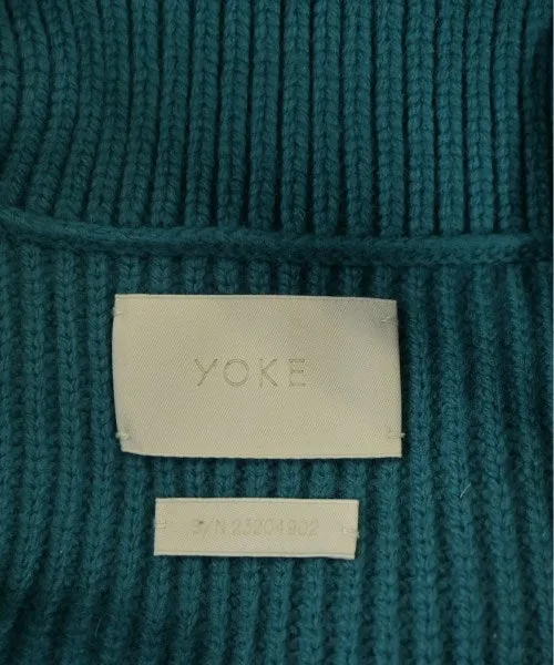 YOKE Pullover